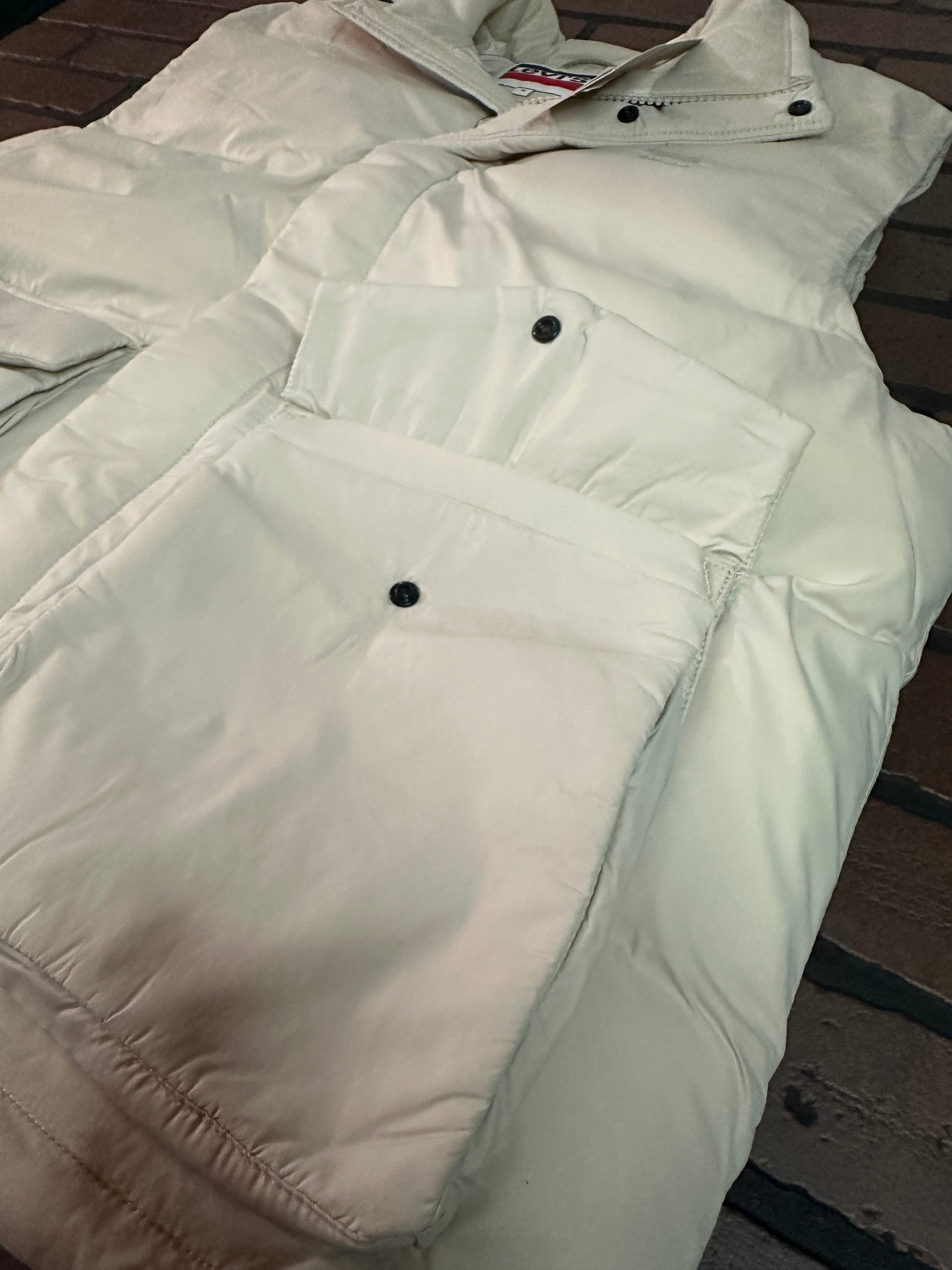 Levi's Cream Puffer Vest