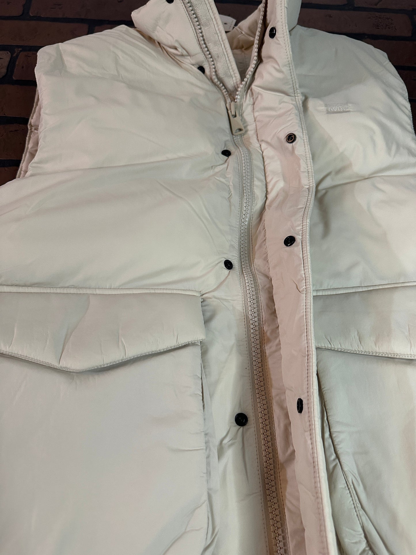 Levi's Cream Puffer Vest